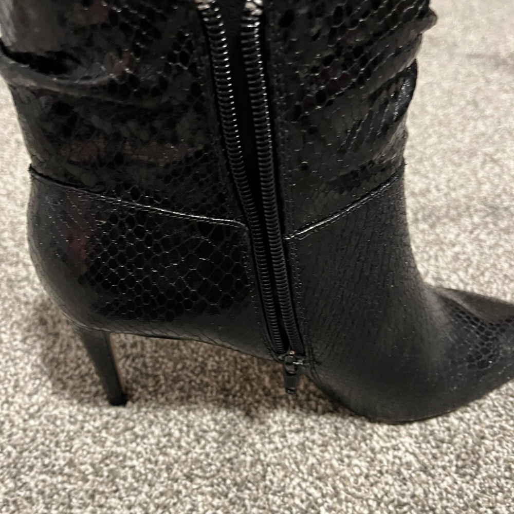 Black ankle high heels size 8
